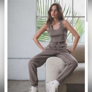 Elwood Malibu crop tank